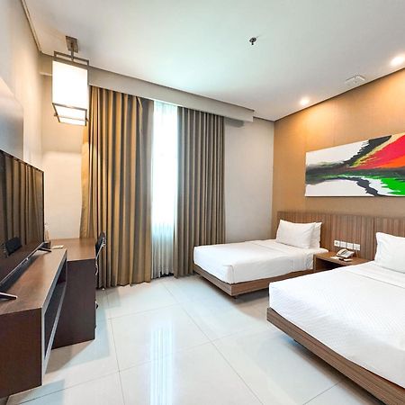 Savana Hotel & Convention Маланг Экстерьер фото